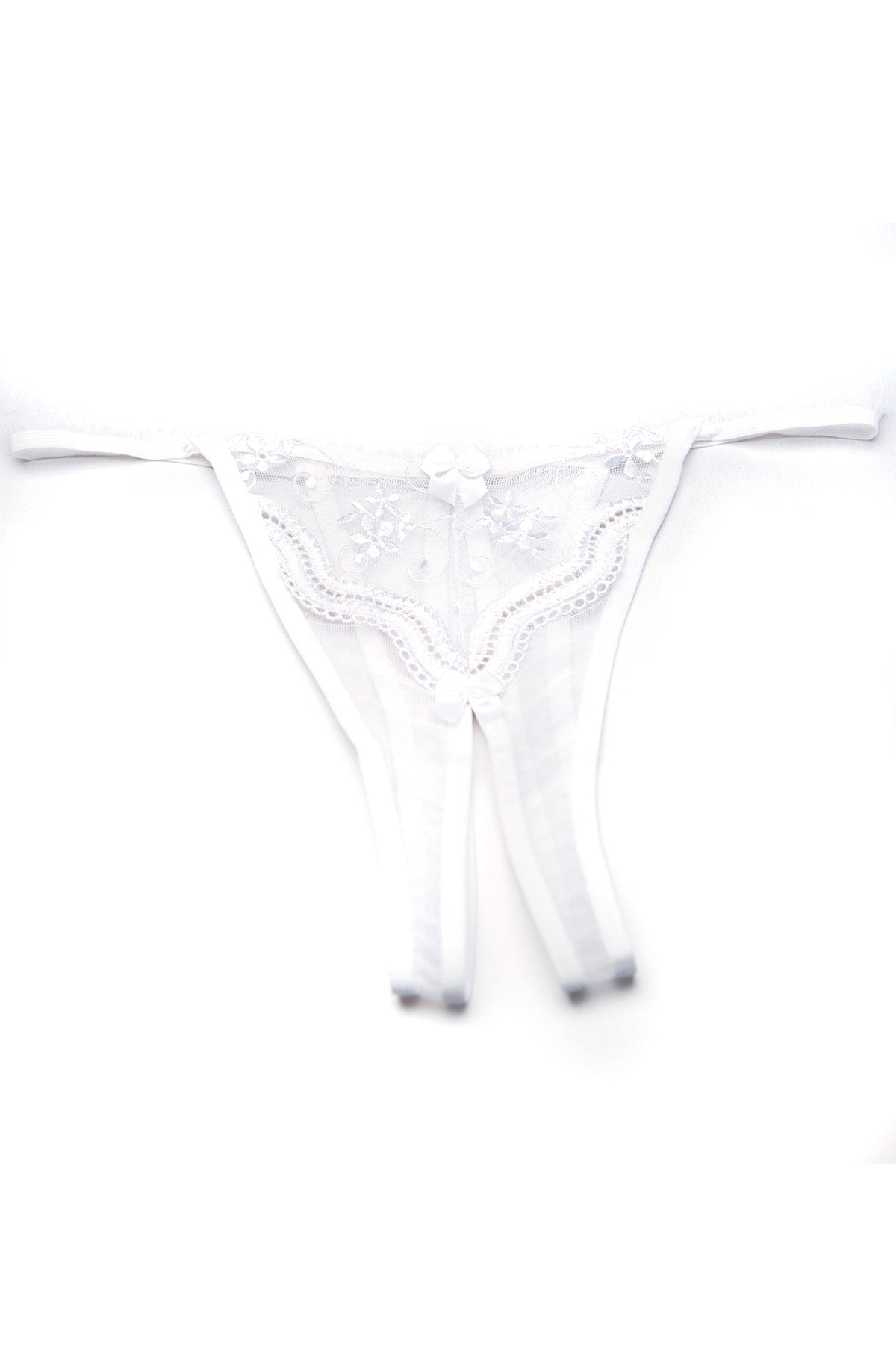 Missguided scallop lace thong in white