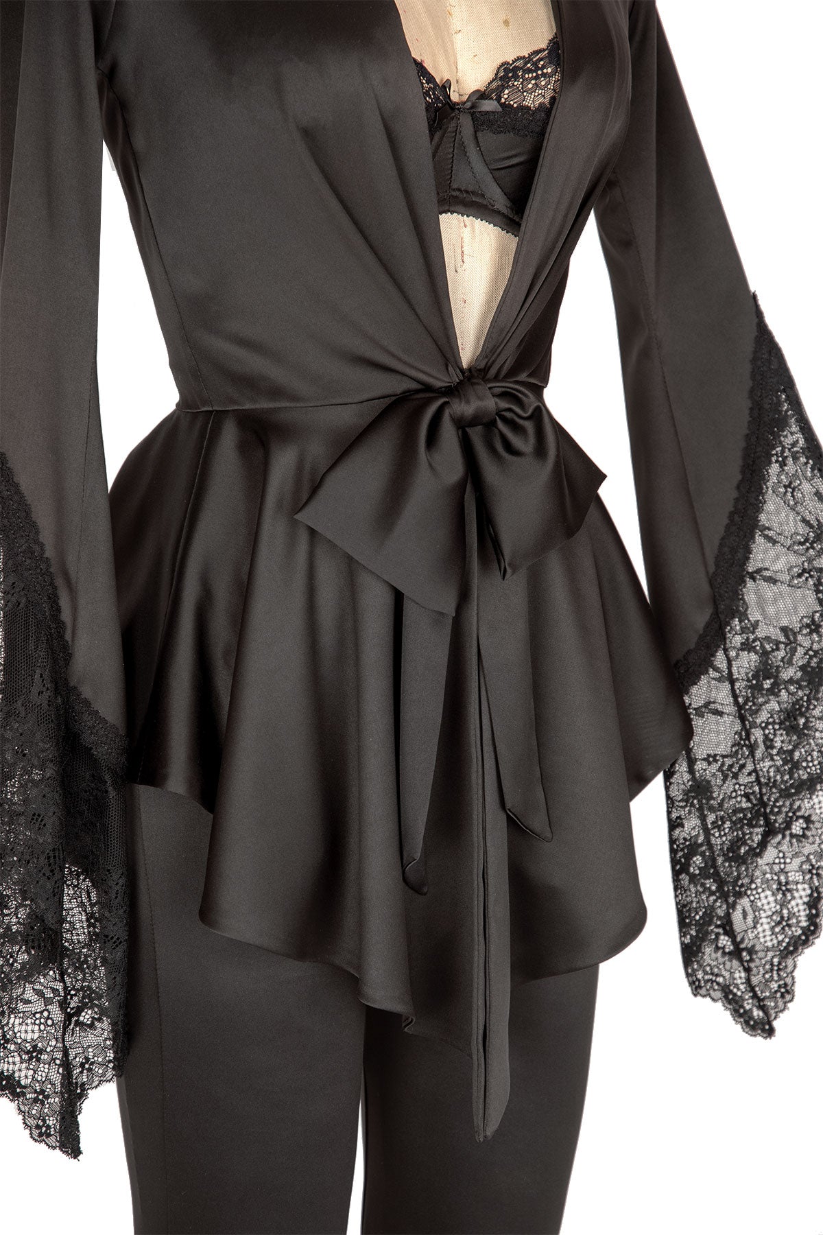 Grace Short Robe with Lace Sleeves